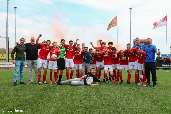 groepsfoto van gravendeel O17